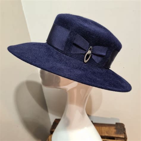 chapeau celine|Celine Robert.